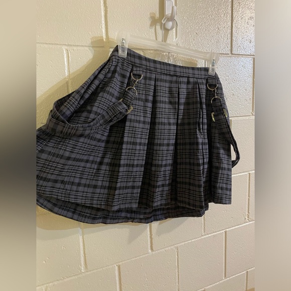 Hot Topic preppy goth plaid suspender pleated skirt - Picture 4 of 7
